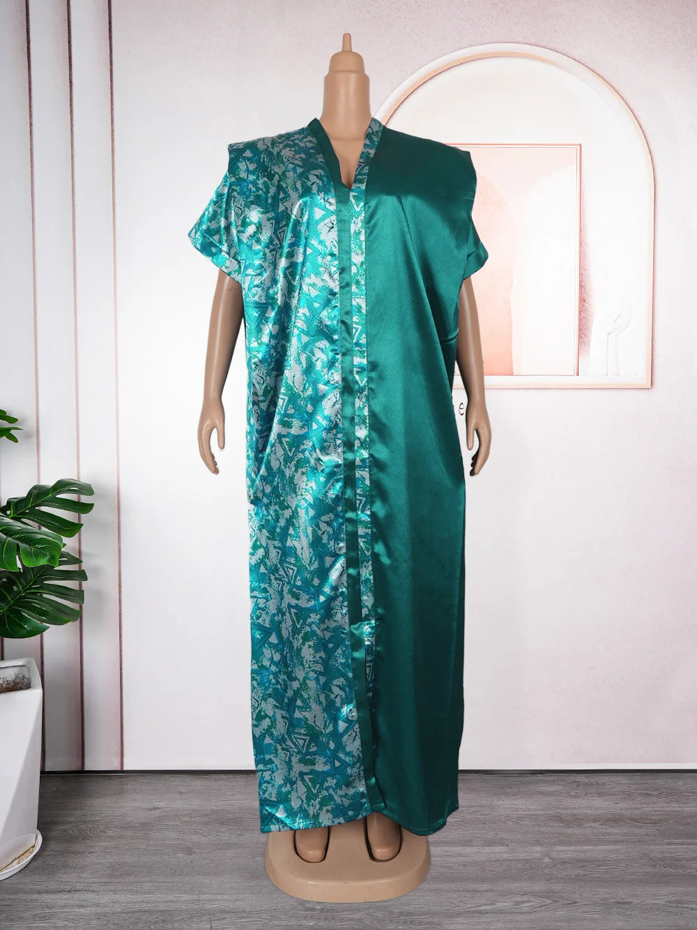 Abaya for Women Dubai Luxury