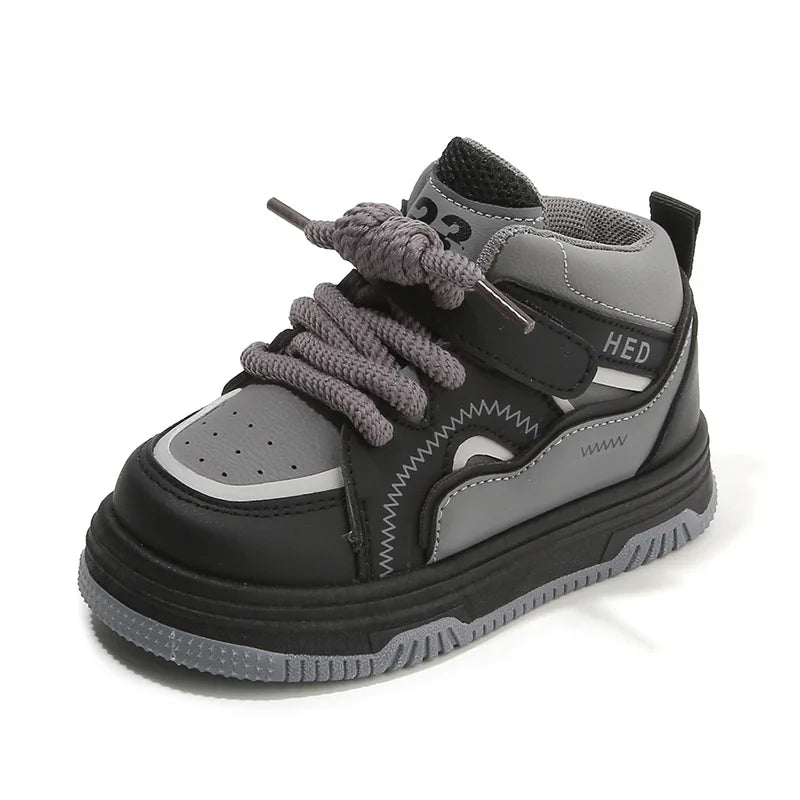 Toddlers high top sneakers