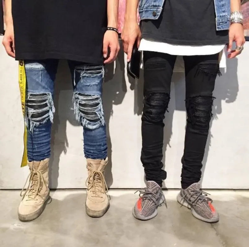 Slim Fit Jeans Holes and Black Peaks
