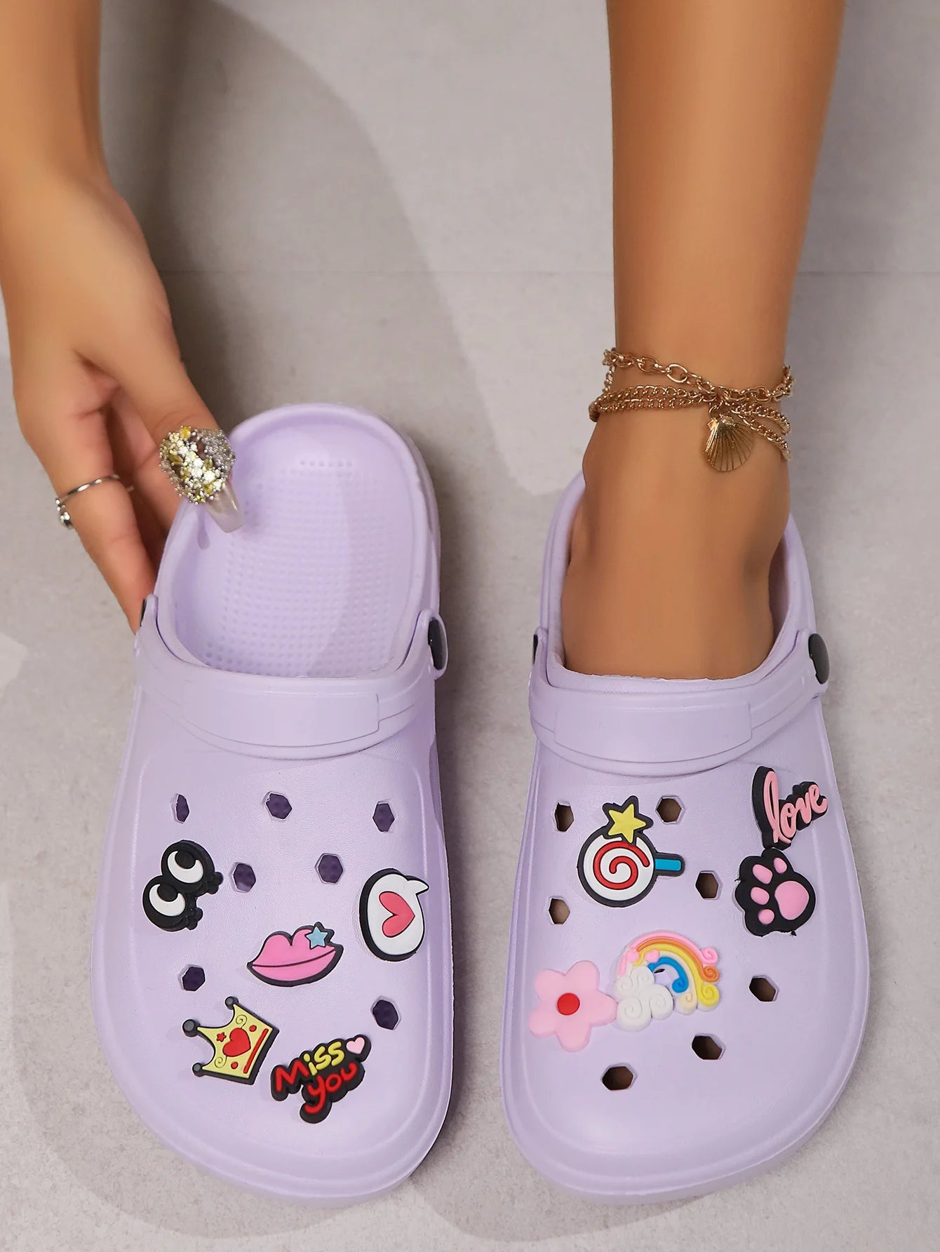 Outdoor Home Sandals with Holes for Comfortable Walking