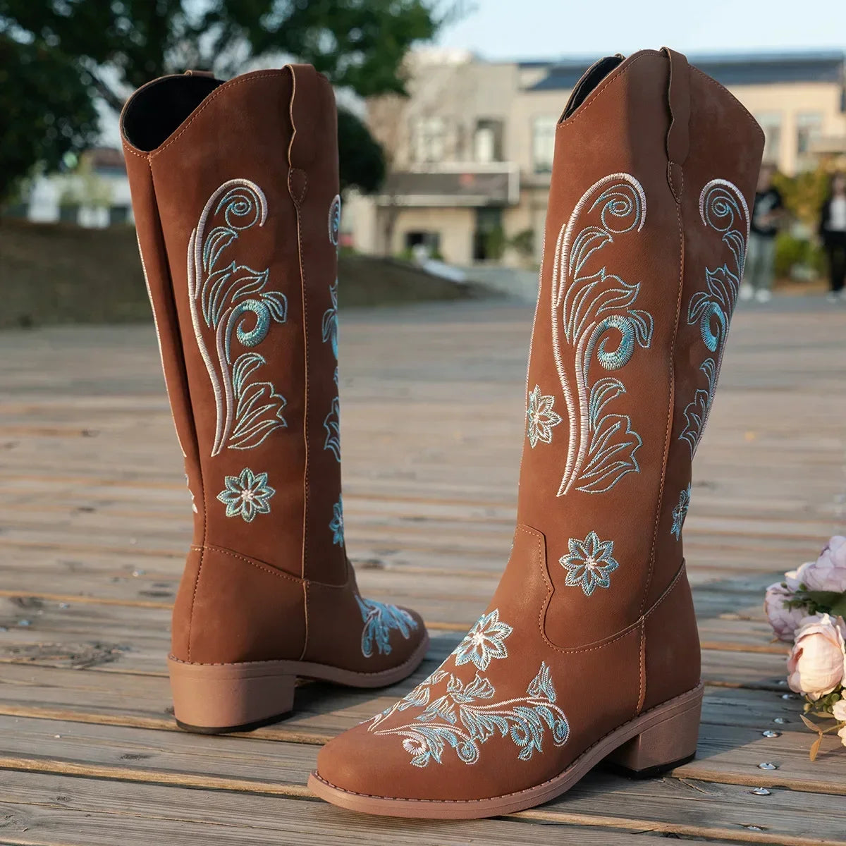 Embroidered Long Tube Boots