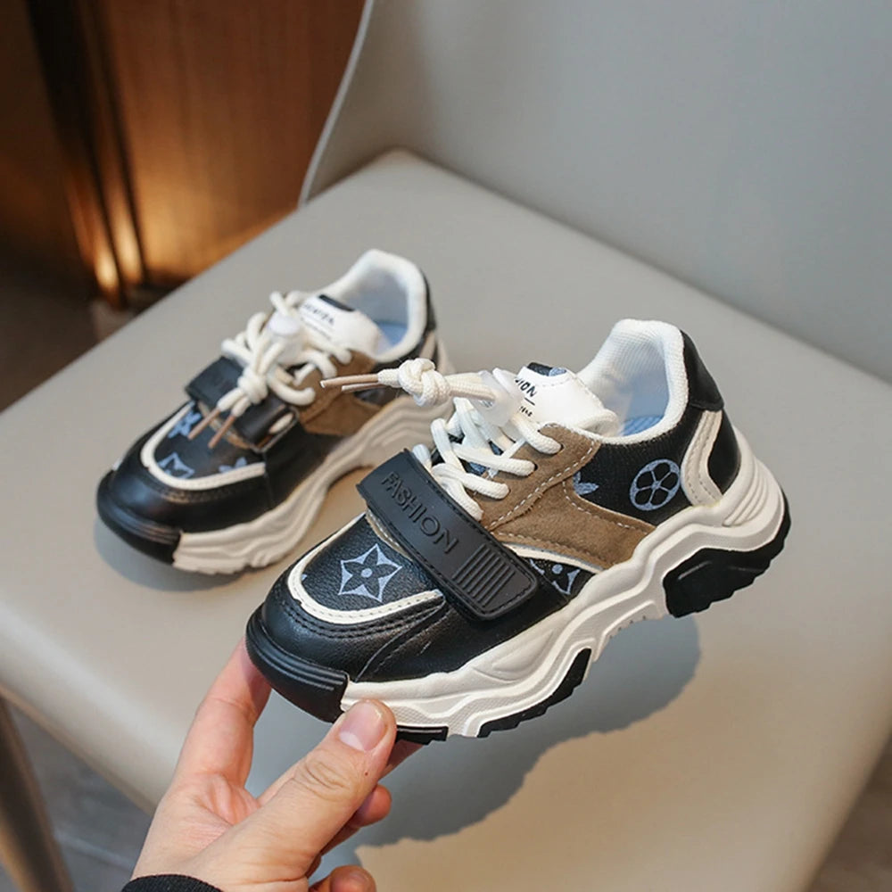 kid sports shoes