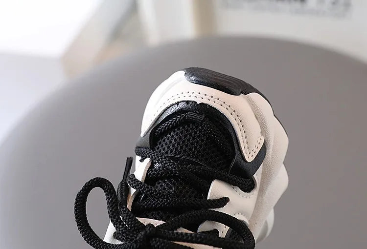 Kids' Athletic Shoes