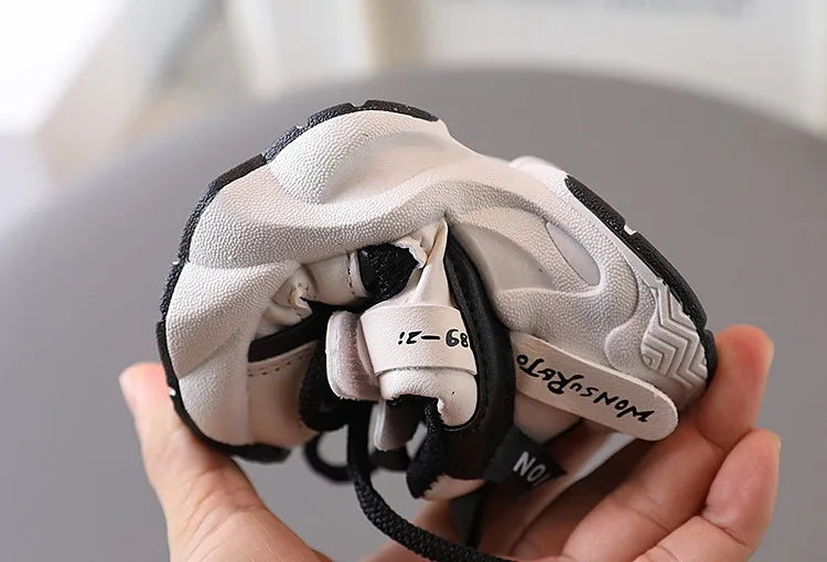 Kids' Athletic Shoes