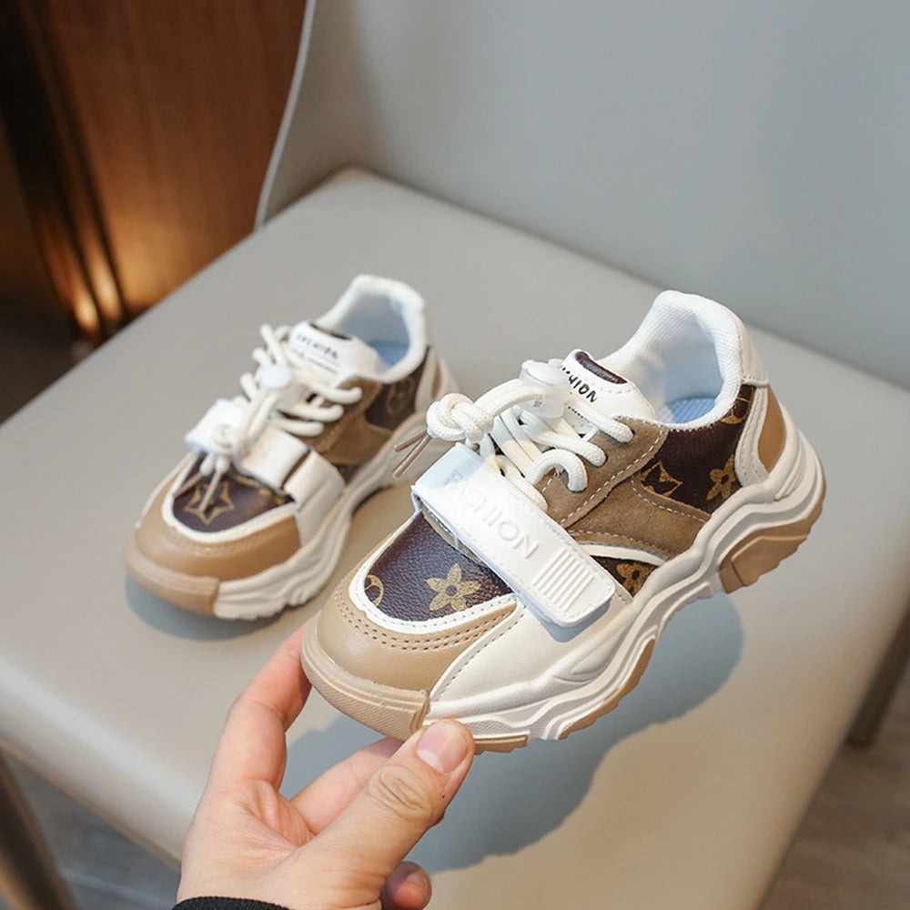 kid sports shoes