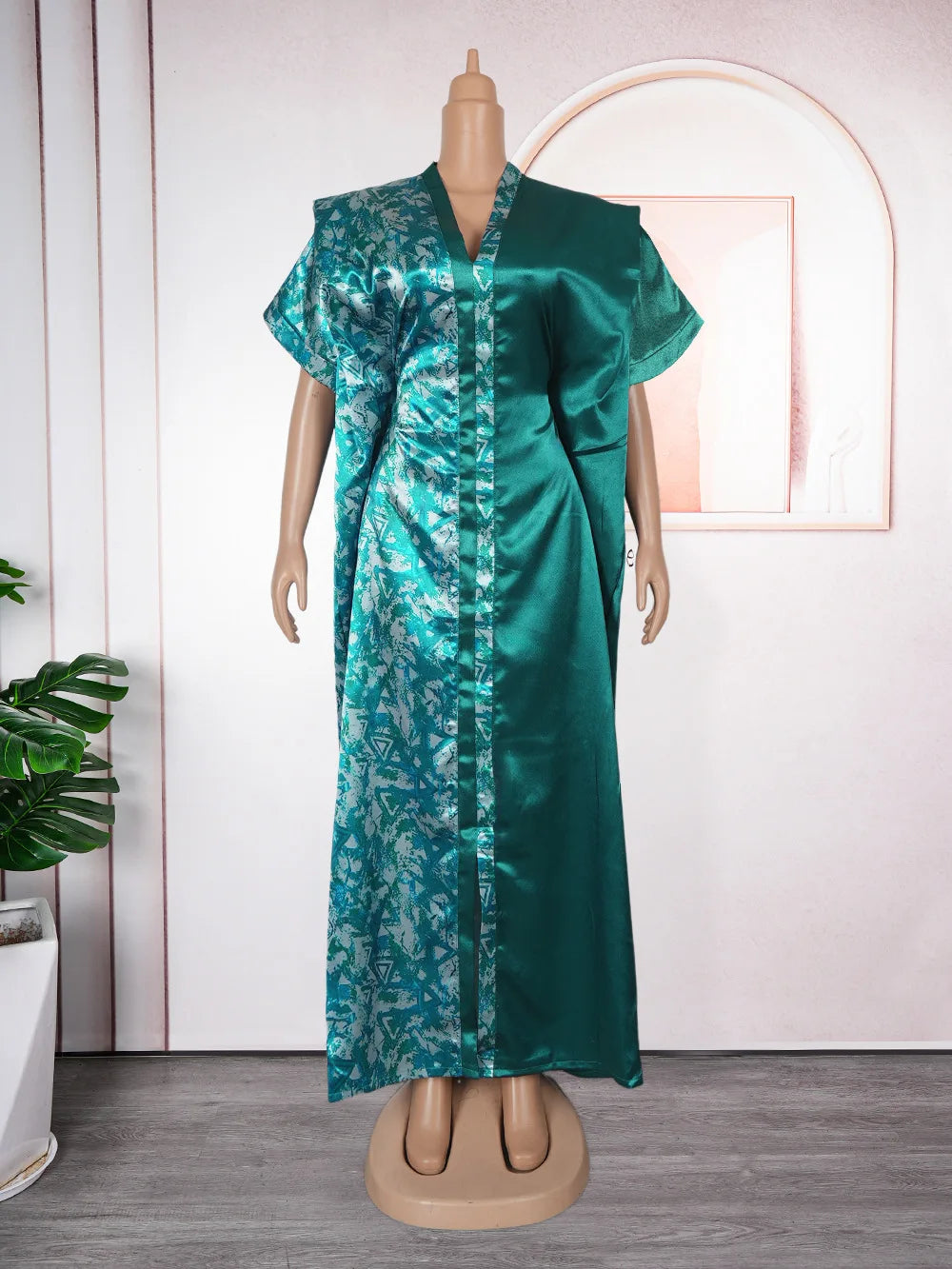 Abaya for Women Dubai Luxury