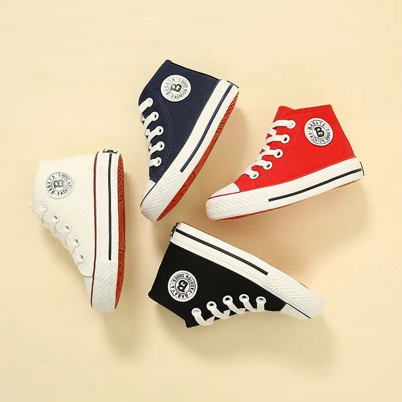 Kids canvas sneakers