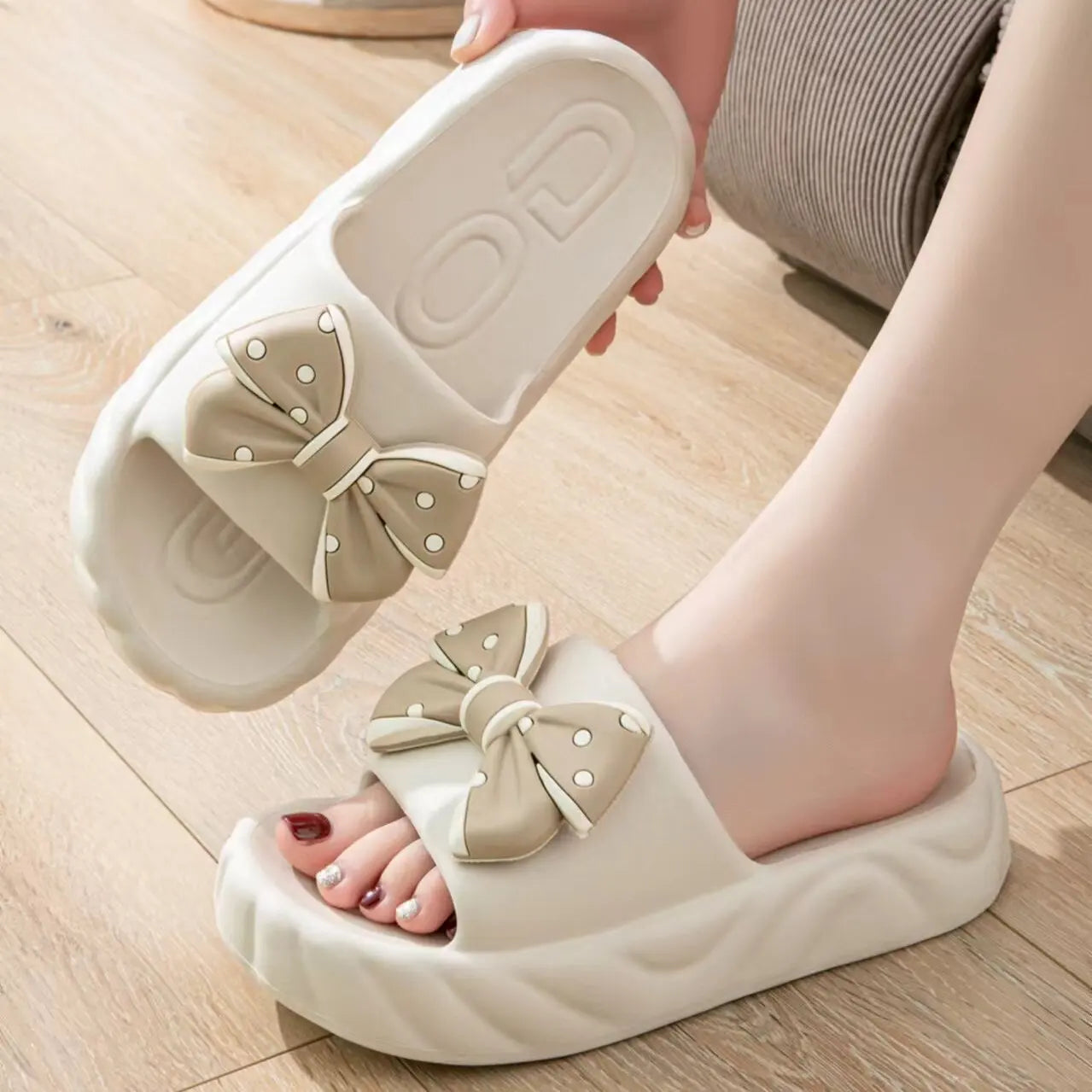 Thick Bowtie Slides