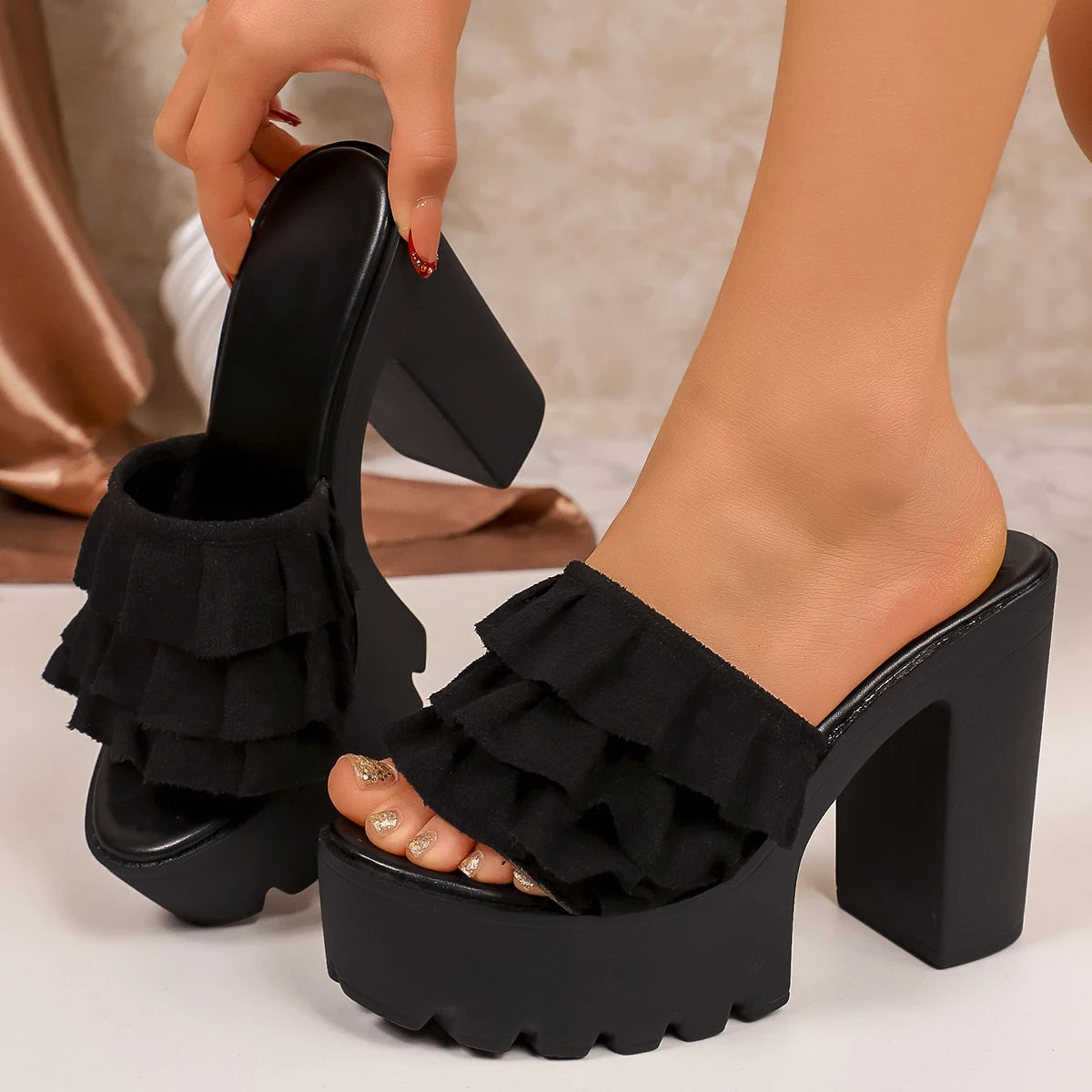Mules platform Slip on sandals