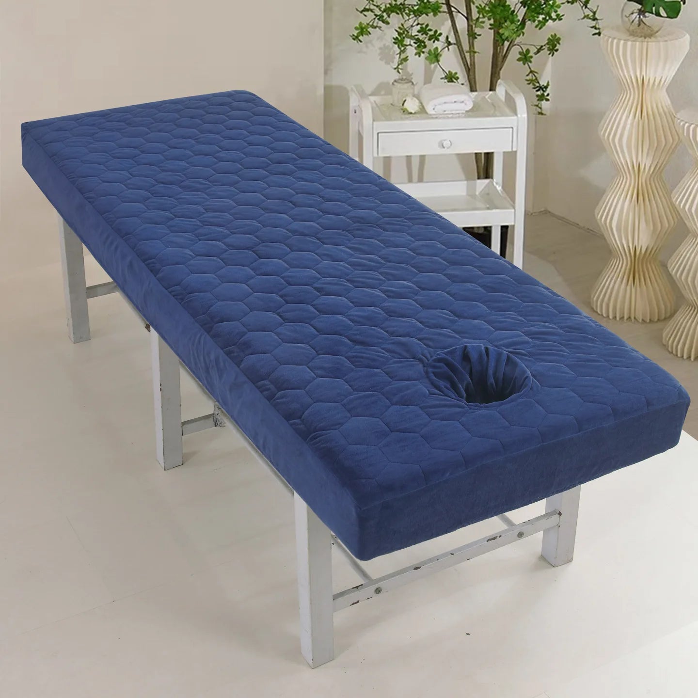 Beauty Salon Massage Bedspread