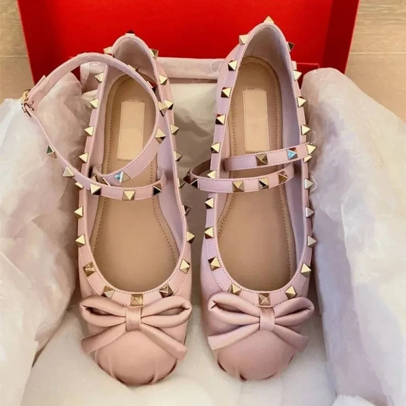 Shallow Round Toe Loafers