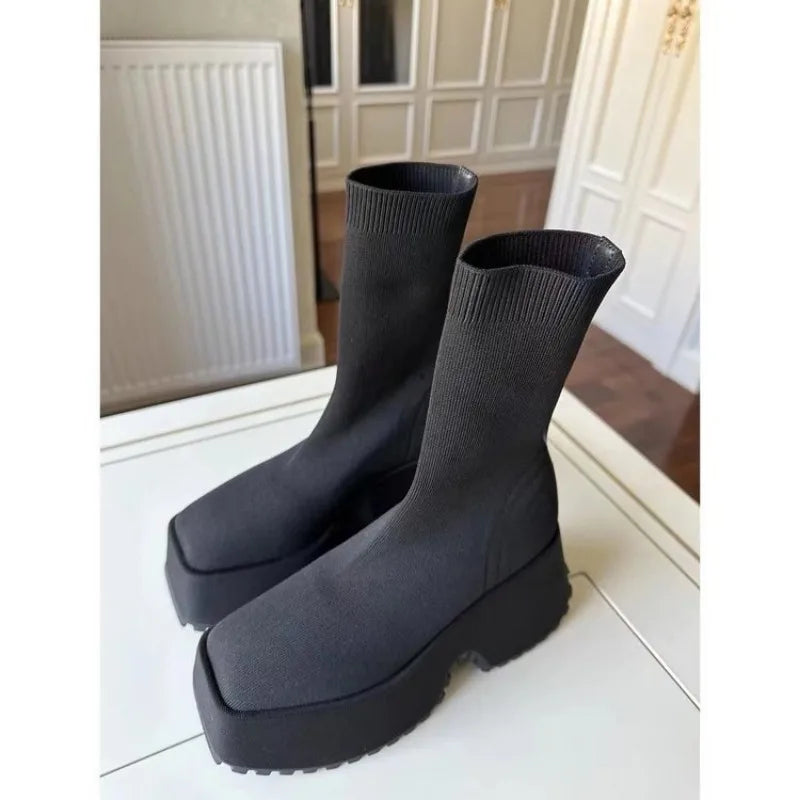 High Heels Chelsea Boots