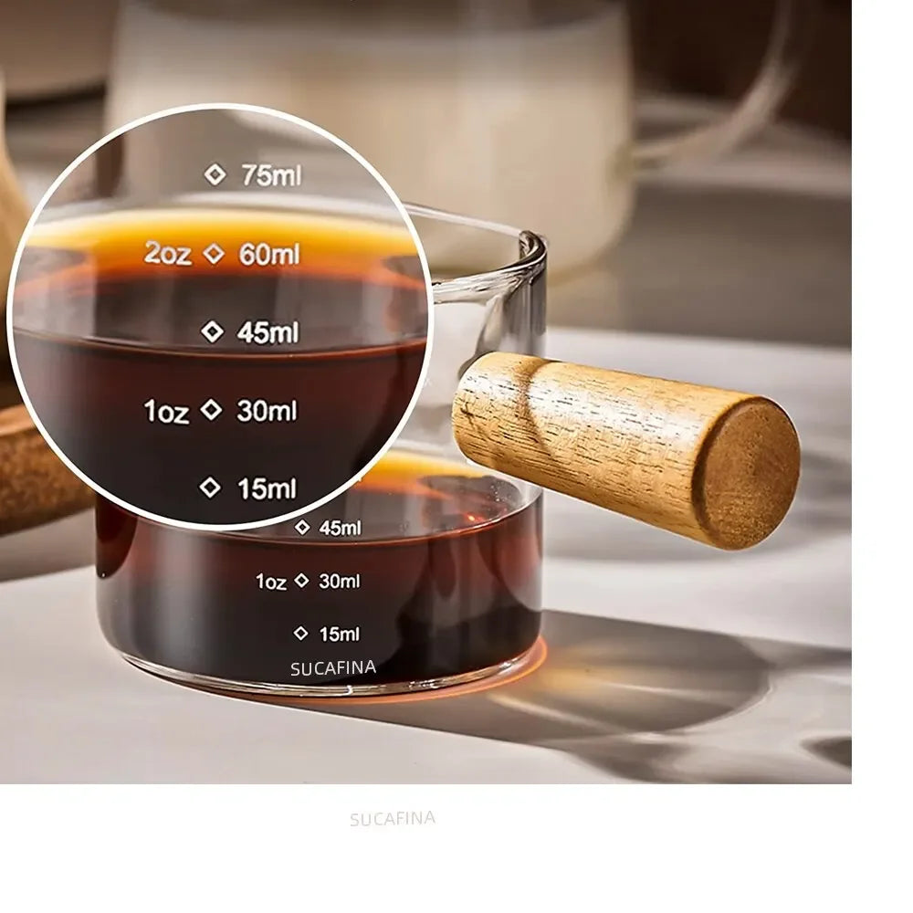 Wood Handle 
Glass Measuring Cup