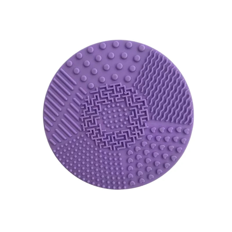 Silicon heart shaped makeup brush cleaner pads