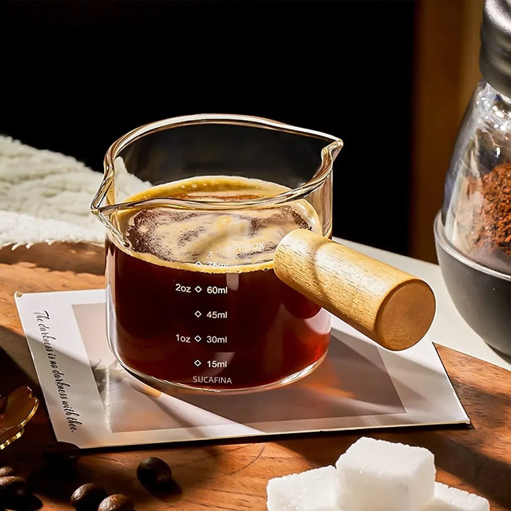 Wood Handle 
Glass Measuring Cup