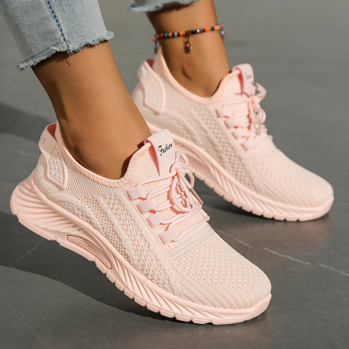 Women’s casual sneakers