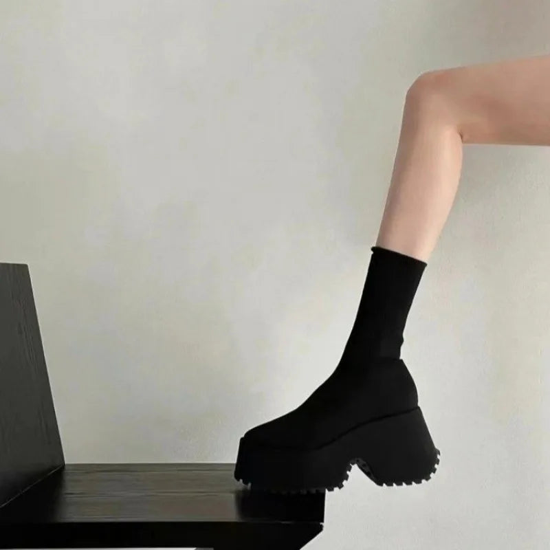 High Heels Chelsea Boots