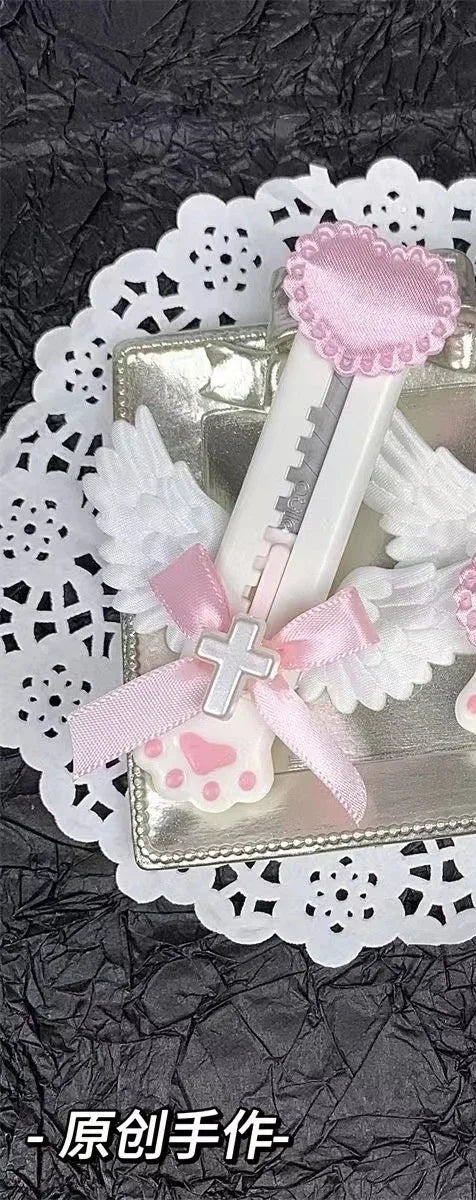 Cute Cat Paw Utility Knife