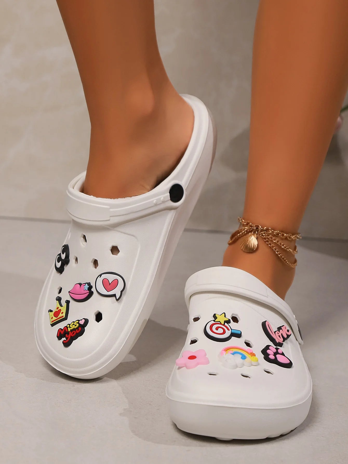 Outdoor Home Sandals with Holes for Comfortable Walking