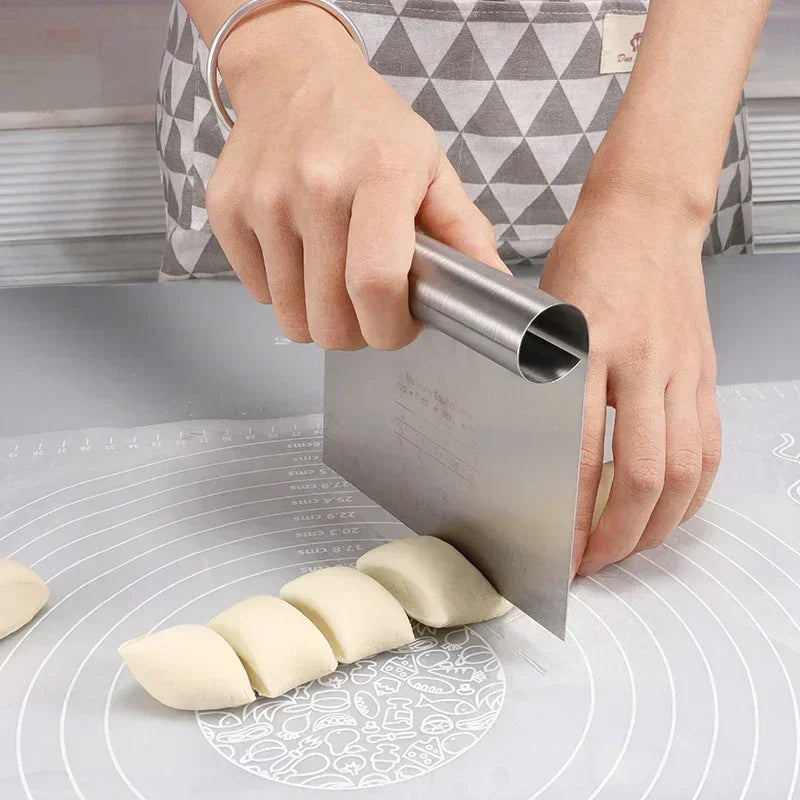 Stainless Steel Scale Cake Scraper