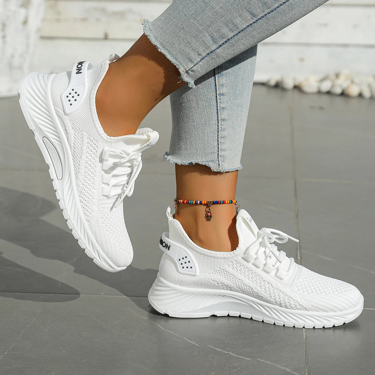 Women’s casual sneakers