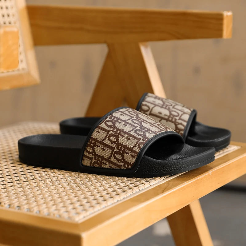 Men's retro pattern house slides