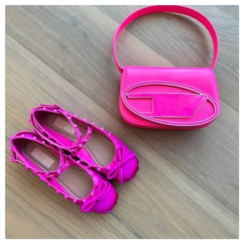 Shallow Round Toe Loafers