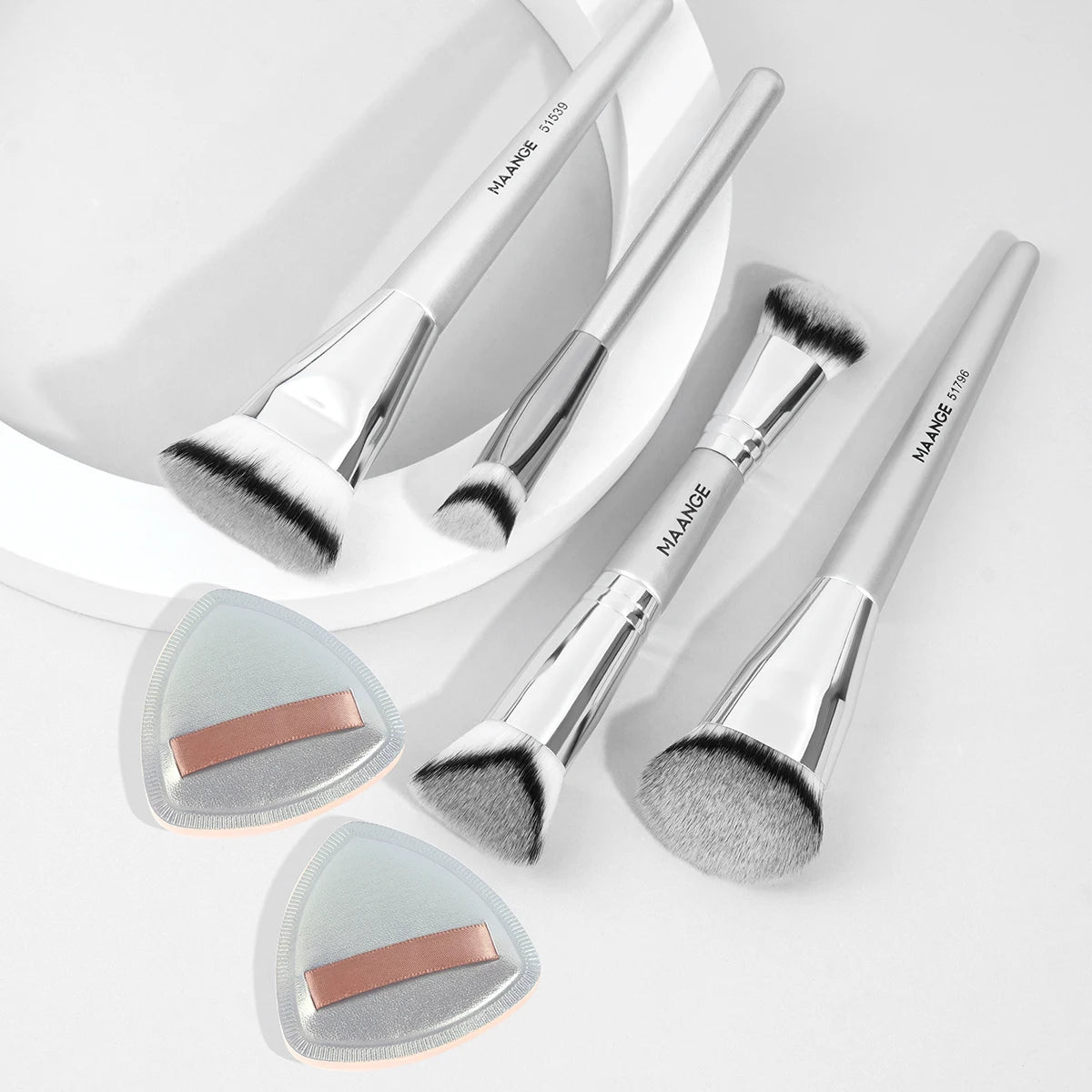 MAANGE 4pcs Foundation Makeup Brushes