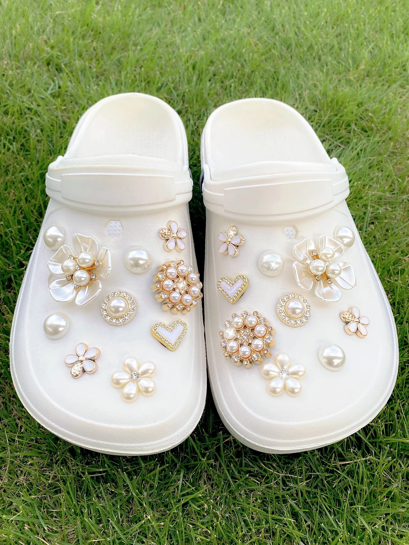 20pc  pearl camellia and flowers