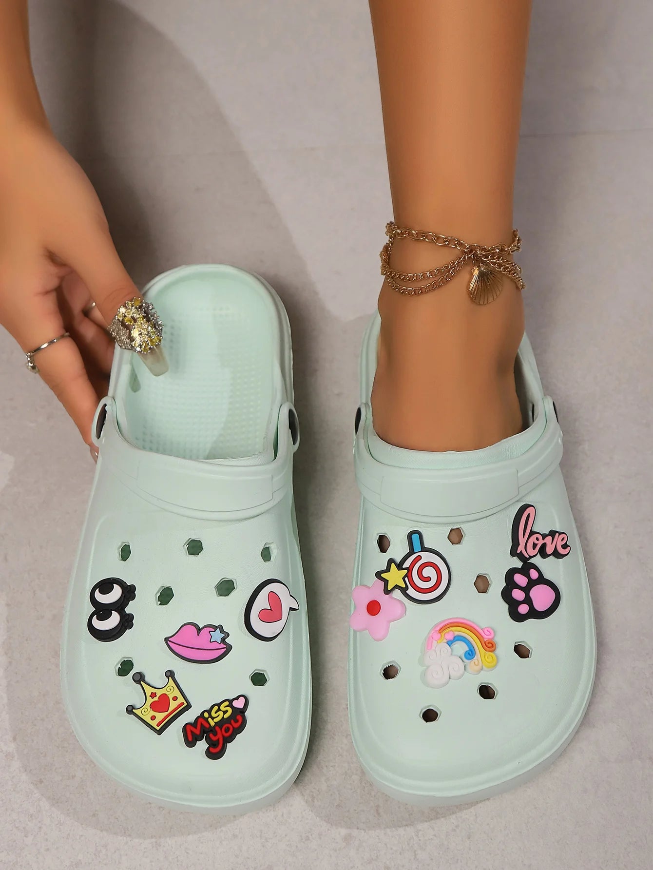 Outdoor Home Sandals with Holes for Comfortable Walking