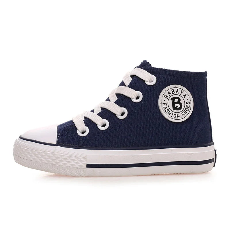 Kids canvas sneakers