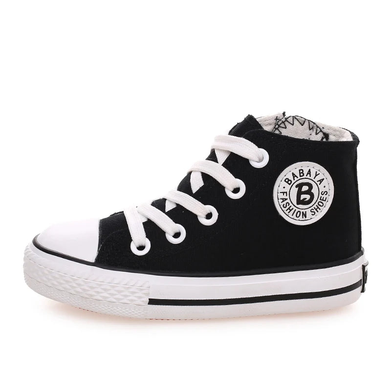 Kids canvas sneakers