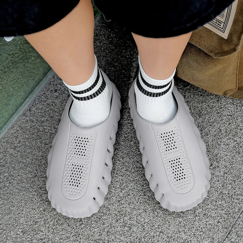 Men's house slides