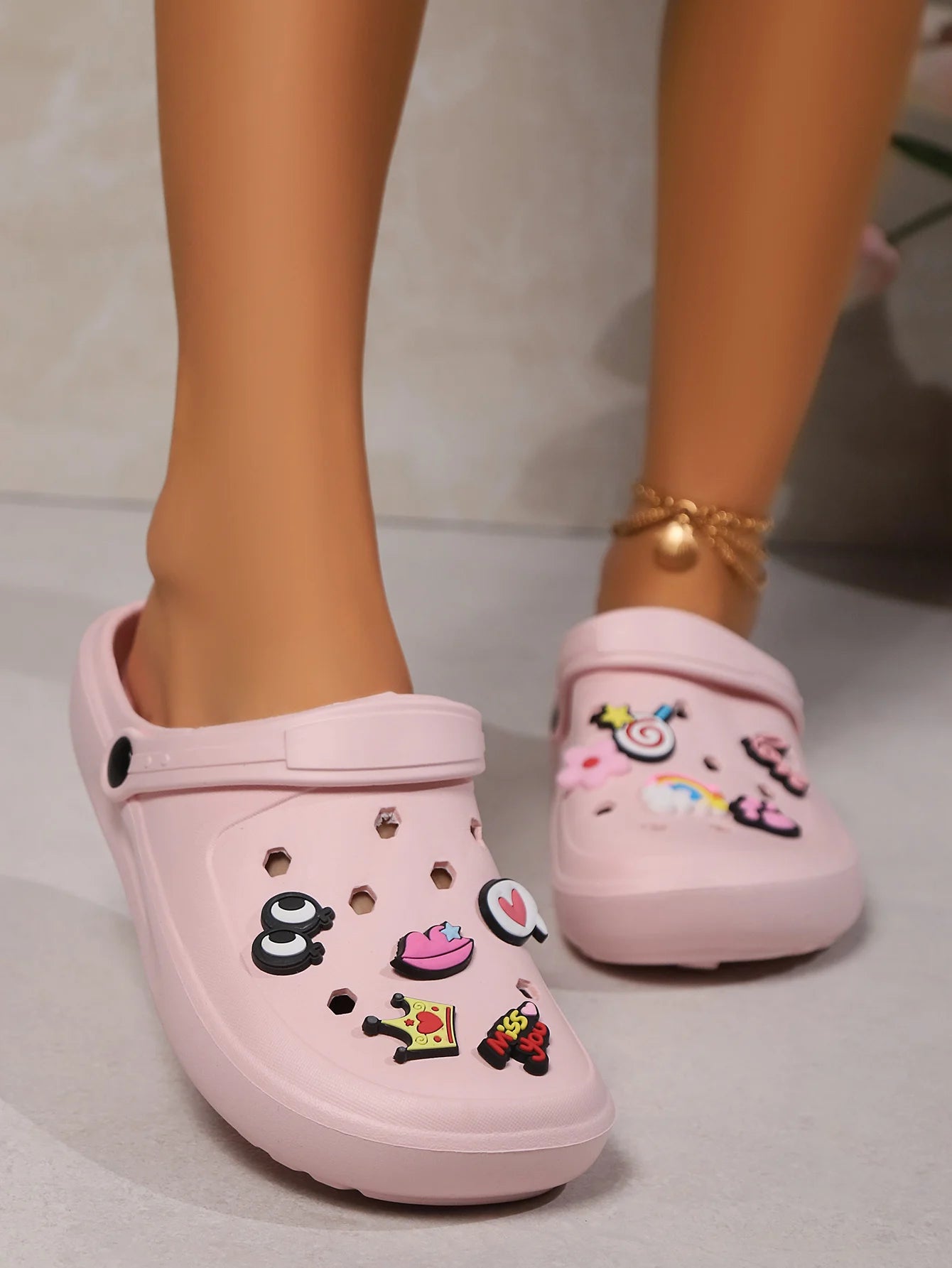Outdoor Home Sandals with Holes for Comfortable Walking