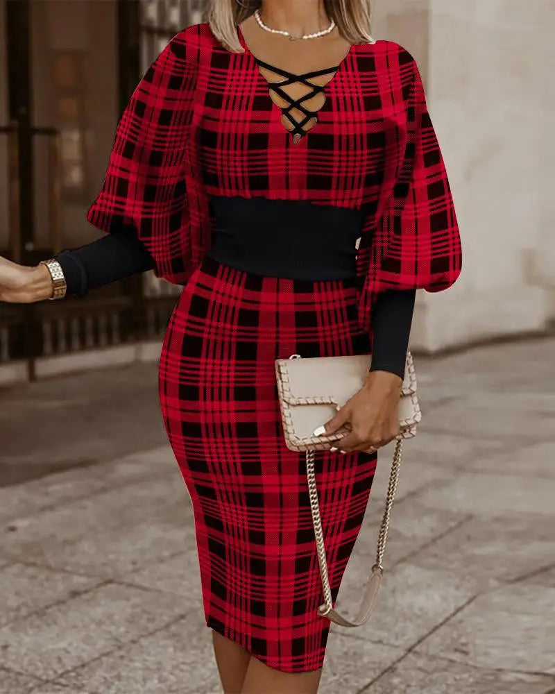 Elegant Maze Printed Long Sleeved Slim Fit Dress