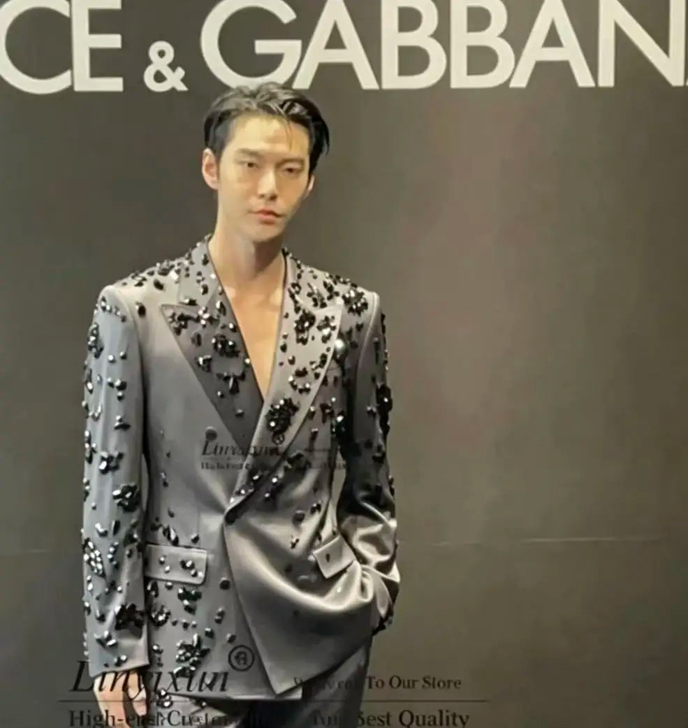 Luxury Beaded Crystals Groom Wedding Tuxedos Customized Men Suits