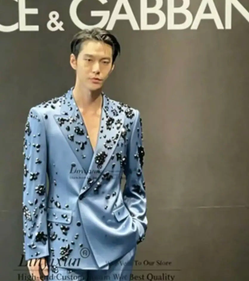 Luxury Beaded Crystals Groom Wedding Tuxedos Customized Men Suits